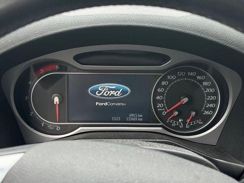 Gebraucht Ford Mondeo 163 PS (119 kW) 2010 Schwarz Kombi