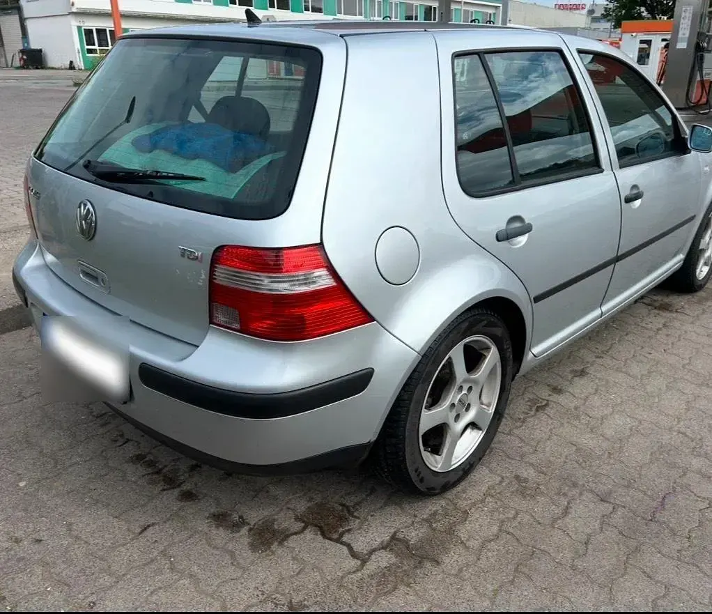Gebraucht VW Golf IV 101 PS (74 kW) 2004 Silber Limousine