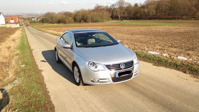 Gebraucht VW Eos Edition 140 PS (102 kW) 2009 Silber metallic Cabrio