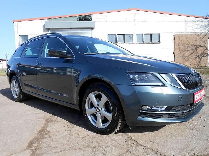 Gebraucht Skoda Octavia Style 150 PS (110 kW) 2017 Quarzgraumetallic (metallic) Kombi