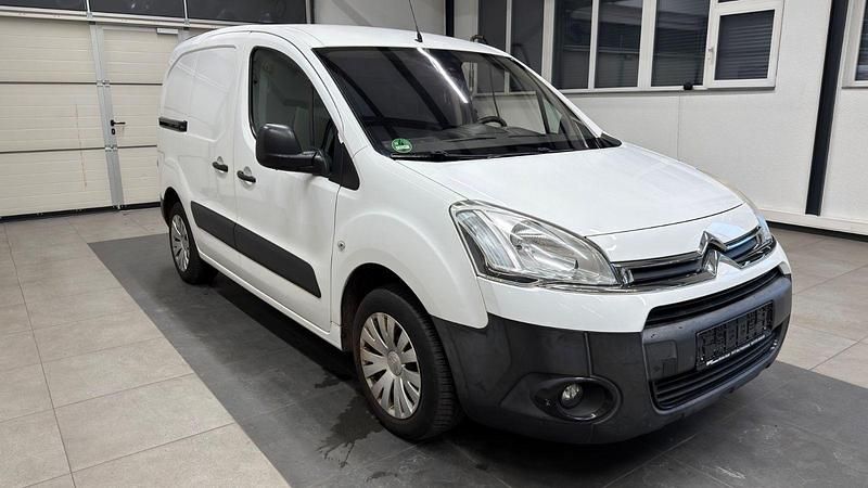 Gebraucht Citroën Berlingo 98 PS (72 kW) 2012 Weiß Van / Kleinbus