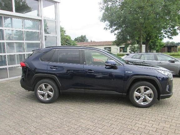 Gebraucht Toyota RAV4 Hybrid Plus 218 PS (160 kW) 2020 Nagoyablau metallic SUV