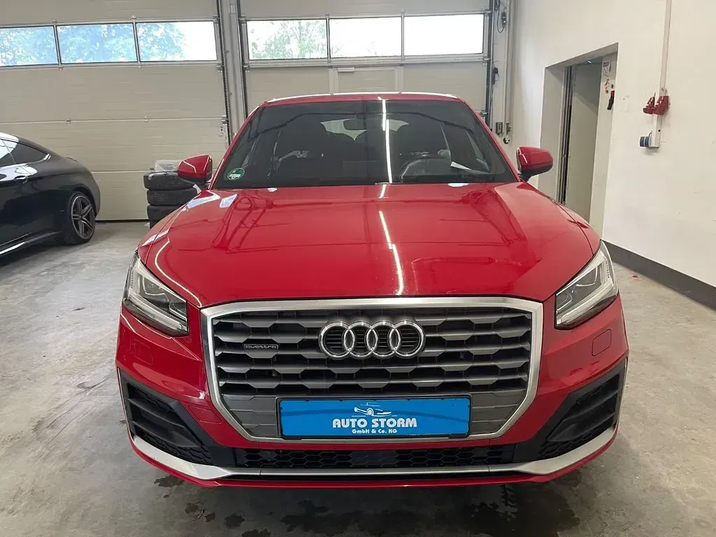 Gebraucht Audi Q2 S-Line 150 PS (110 kW) 2018 Tangorot metallic SUV