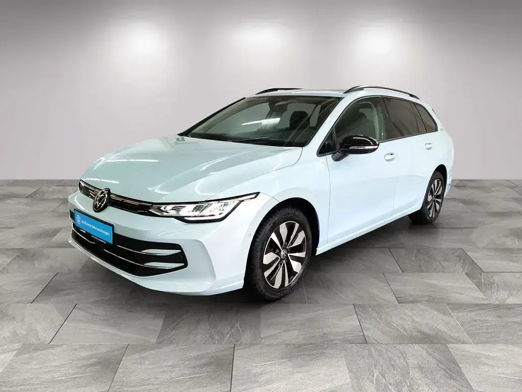 Gebraucht VW Golf VIII Goal 116 PS (85 kW) 2025 Blau Kombi