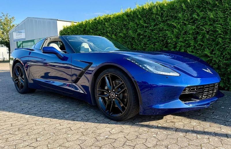 Blau Gebraucht 2017 Corvette Stingray Coupé | 51.999 € - Bild 1/4