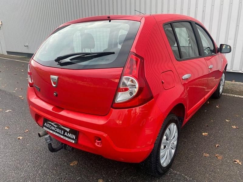 Gebraucht Dacia Sandero 87 PS (63 kW) 2010 Rot Limousine