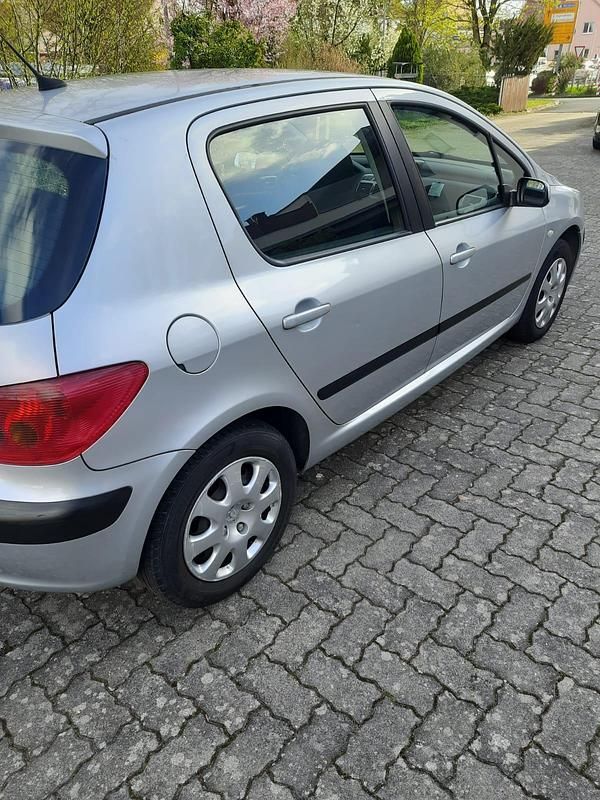 Gebraucht Peugeot 307 88 PS (64 kW) 2003 Grau Kombi