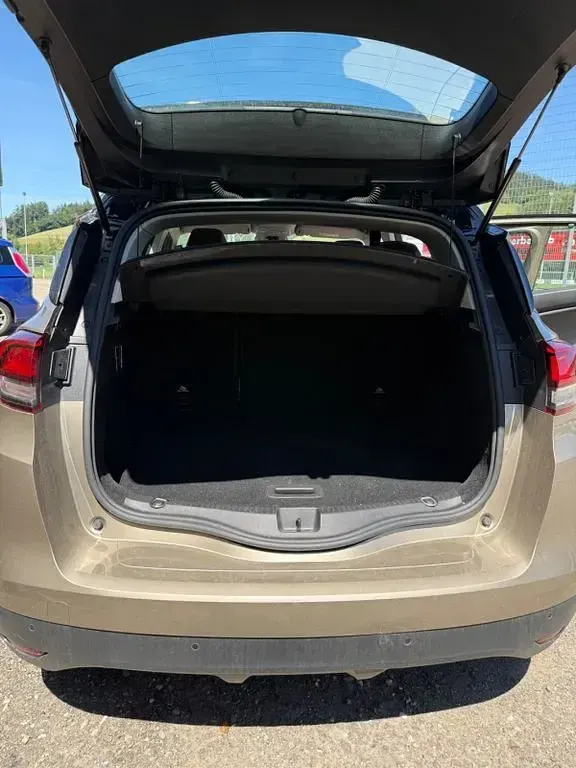 Gebraucht Renault Scénic III Intens 110 PS (80 kW) 2017 Beige Van / Kleinbus