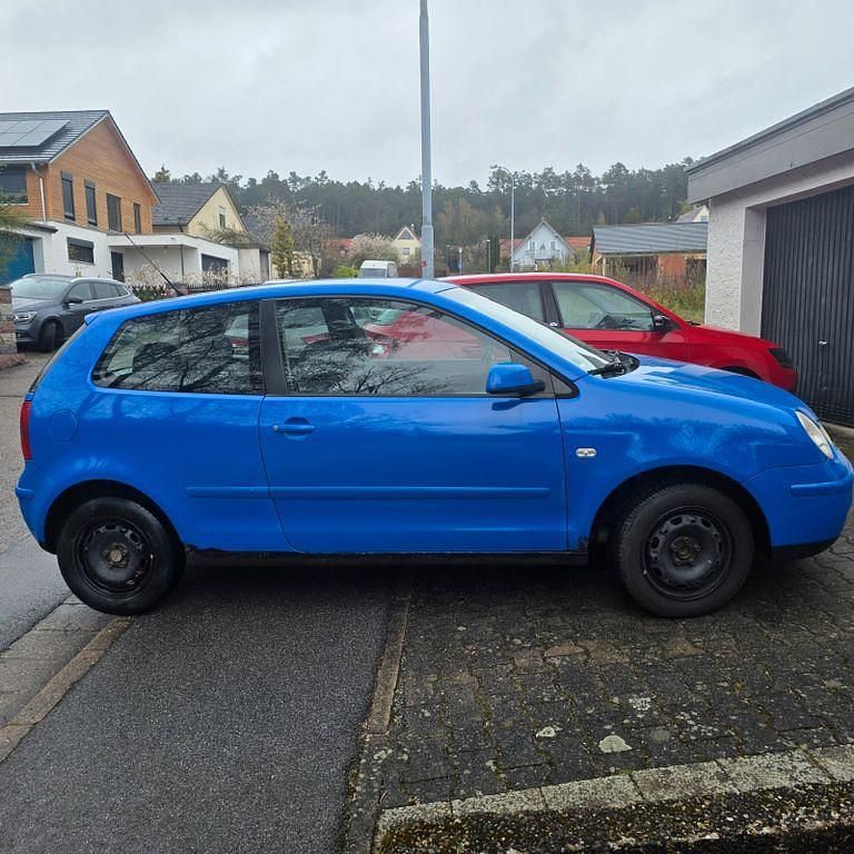 Gebraucht VW Polo Basis 54 PS (39 kW) 2004 Blau Kleinwagen