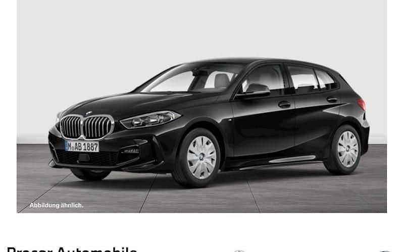 Schwarz Gebraucht 2022 BMW 120 M Sport Kleinwagen | 26.490 € (Guter Preis) - Bild 1/4