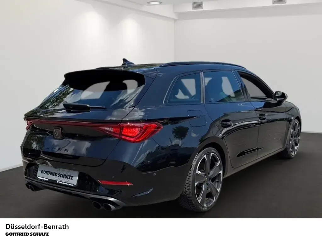 Gebraucht Cupra Leon VZ 300 PS (220 kW) 2023 Mitternachtsschwarz Kombi