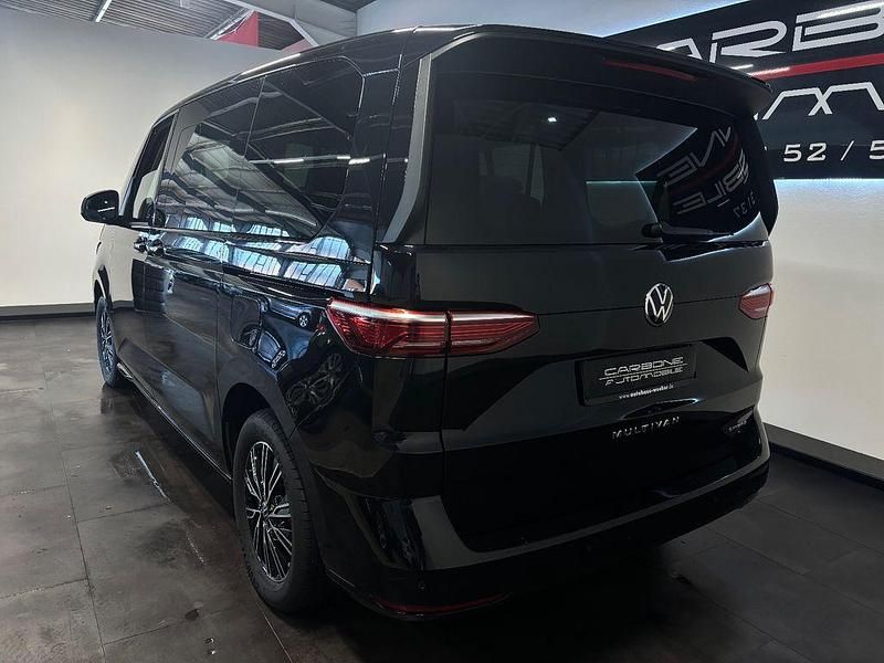 Gebraucht VW Multivan 150 PS (110 kW) 2022 Schwarz Van