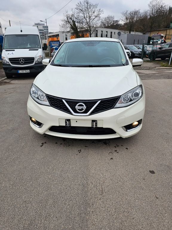 Weiß Gebraucht 2015 Nissan Pulsar Tekna Limousine | 7.000 € (Guter Preis) - Bild 1/4