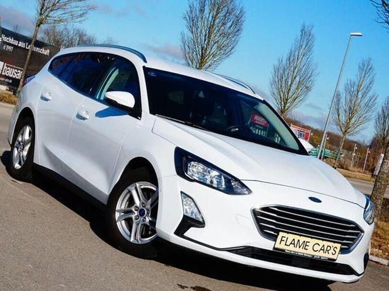 Gebraucht Ford Focus Cool & Connect 135 PS (99 kW) 2022 Weiß Kombi
