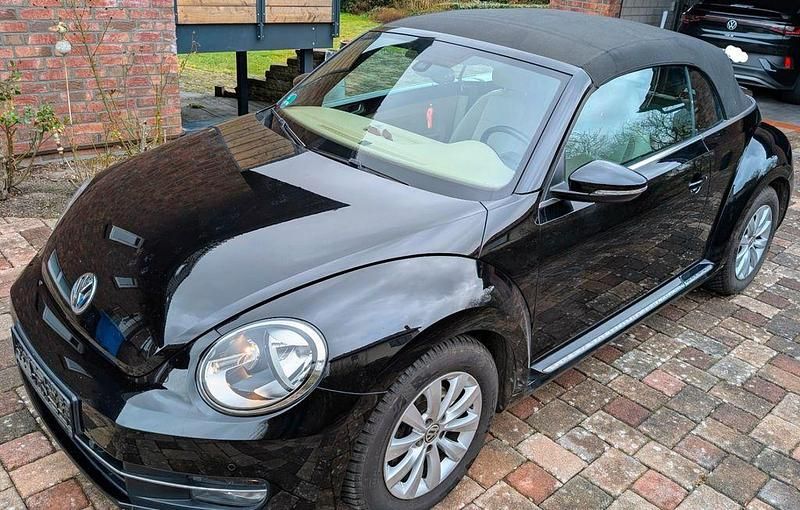 Gebraucht VW Beetle Cabriolet 105 PS (77 kW) 2015 Schwarz Cabrio