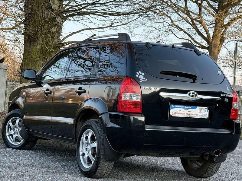 Gebraucht Hyundai Tucson 141 PS (103 kW) 2009 Schwarz SUV