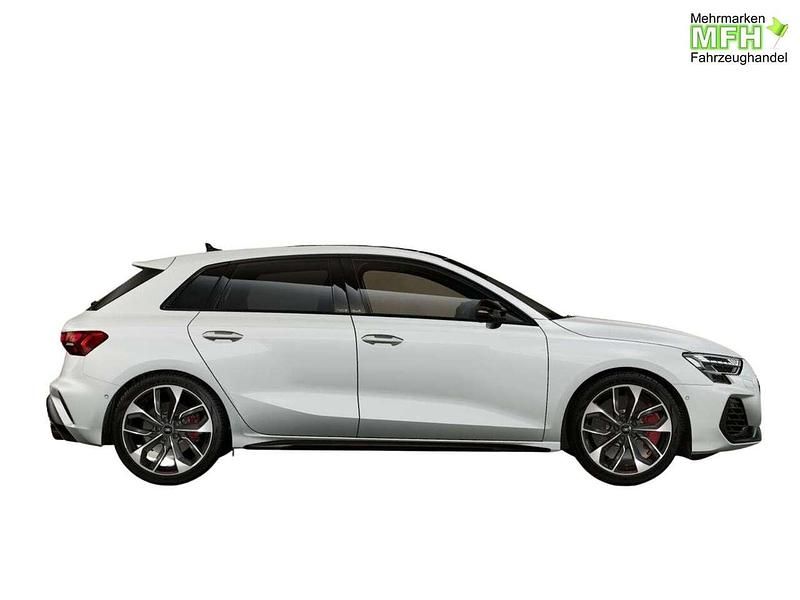 Neu Audi S3 333 PS (244 kW) 2025 [2y2y] gletscherweiß me... Limousine