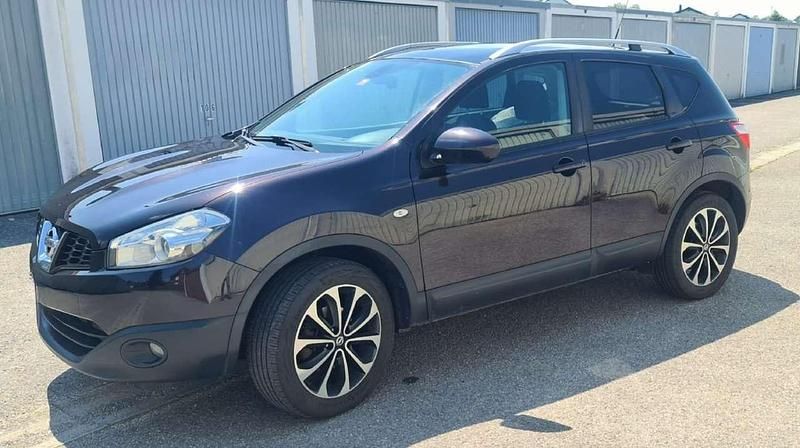 Rot Gebraucht 2012 Nissan Qashqai SUV | 6.000 € (Fairer Preis) - Bild 1/4