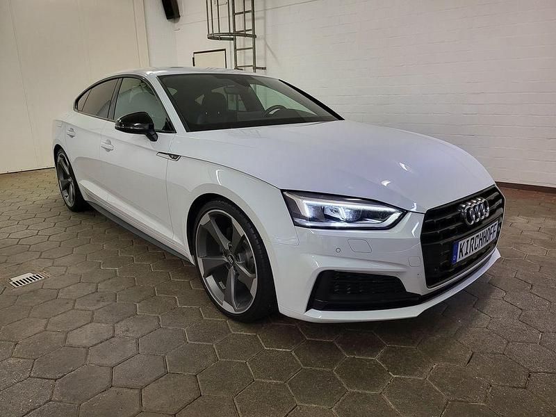 Weiß Gebraucht 2018 Audi A5 Sportback S-Line Kleinwagen | 25.990 € (Fairer Preis) - Bild 1/4