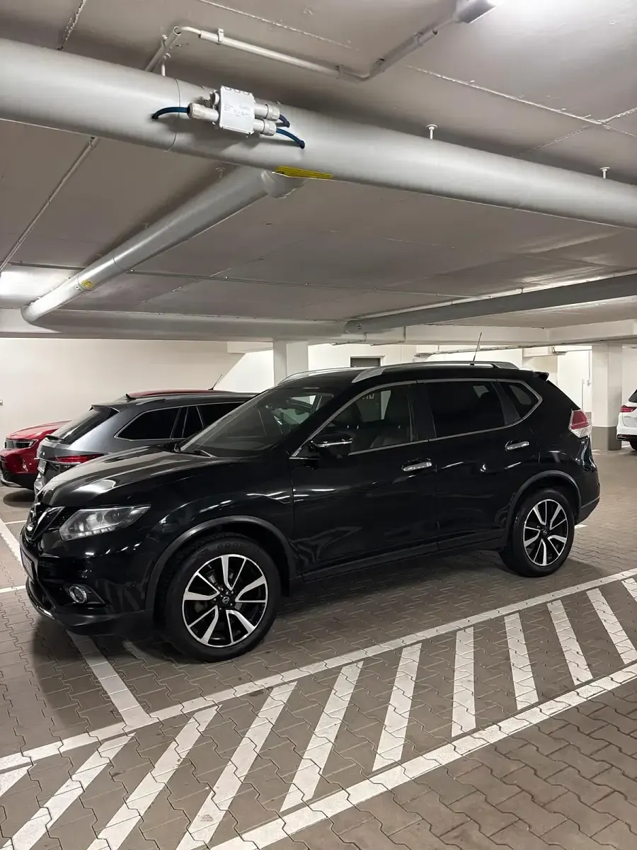 Gebraucht Nissan X-Trail 360º 163 PS (119 kW) 2016 Schwarz SUV