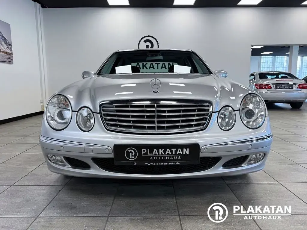 Gebraucht Mercedes E240 Elegance 177 PS (130 kW) 2003 Grau Limousine