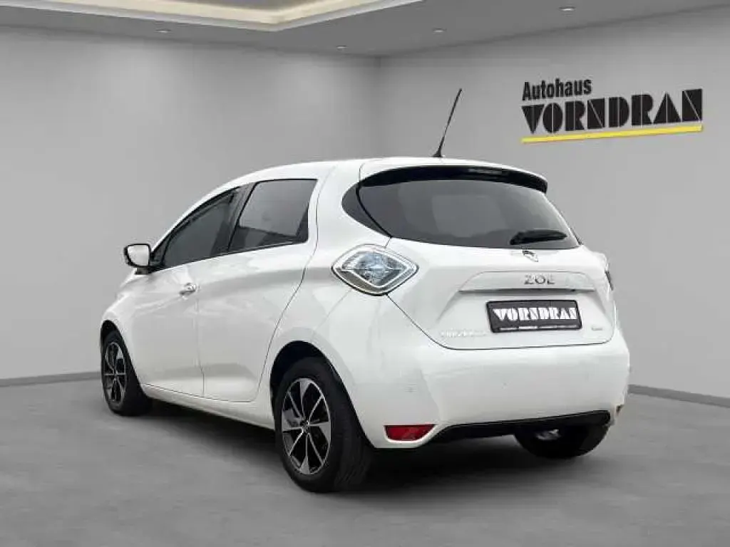Gebraucht Renault Zoe Intens 67 kW (92 PS) 2018 Gletscherweiss Kleinwagen