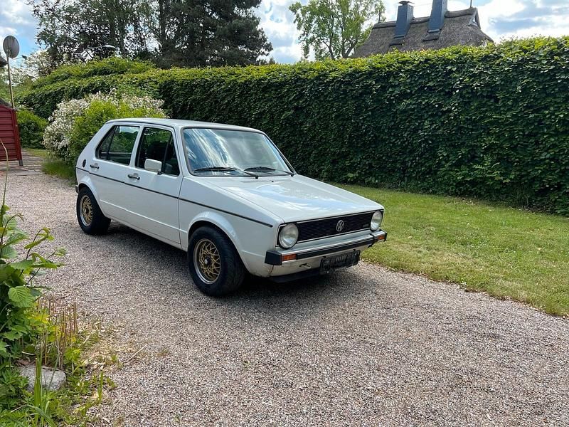 Weiß Gebraucht 1980 VW Golf I Limousine | 5.950 € - Bild 1/4