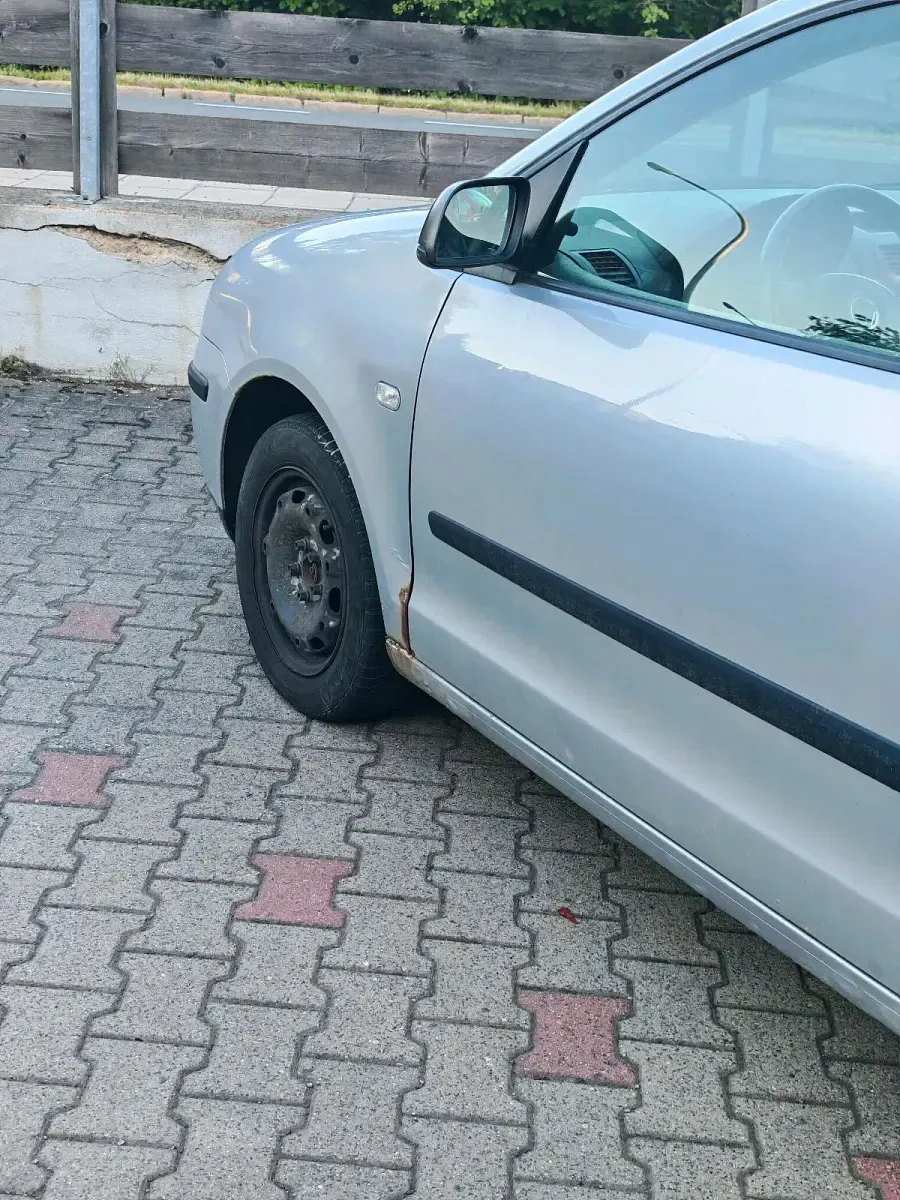 Gebraucht VW Polo 75 PS (55 kW) 2003 Silber Kleinwagen