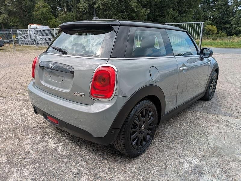 Gebraucht Mini Cooper 136 PS (100 kW) 2017 Grau Kleinwagen