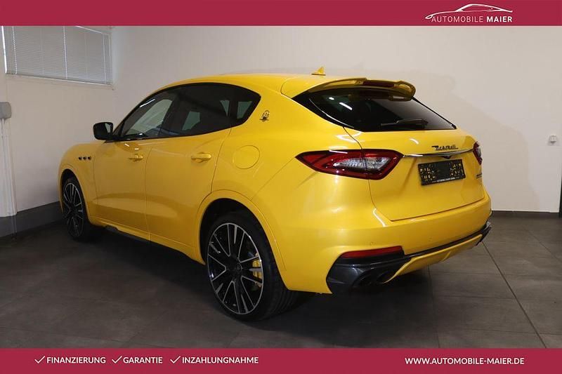 Gebraucht Maserati Levante 581 PS (427 kW) 2020 Giallo modenese SUV