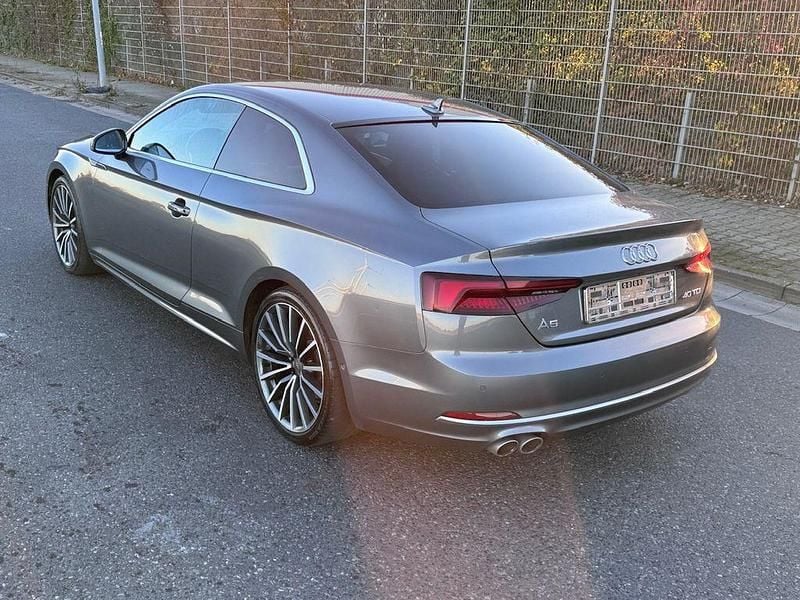 Gebraucht Audi A5 S-Line 190 PS (139 kW) 2019 Monsungrau Coupé