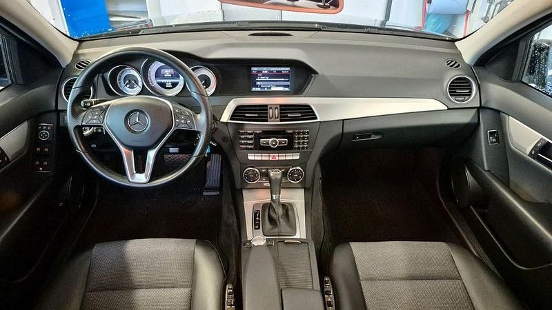 Gebraucht Mercedes C350 Avantgarde 265 PS (194 kW) 2012 Schwarz Kombi