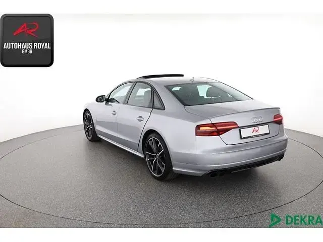 Usado Audi S8 plus 605 HP (444 kW) 2017 Sedan