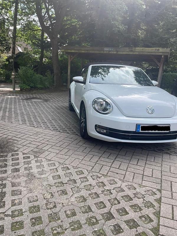 Gebraucht VW Beetle Allstar 105 PS (77 kW) 2016 Weiß Kleinwagen