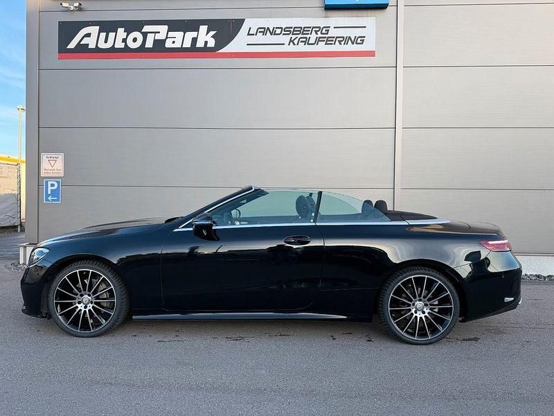 Gebraucht Mercedes E200 AMG 197 PS (144 kW) 2023 Schwarz Cabrio