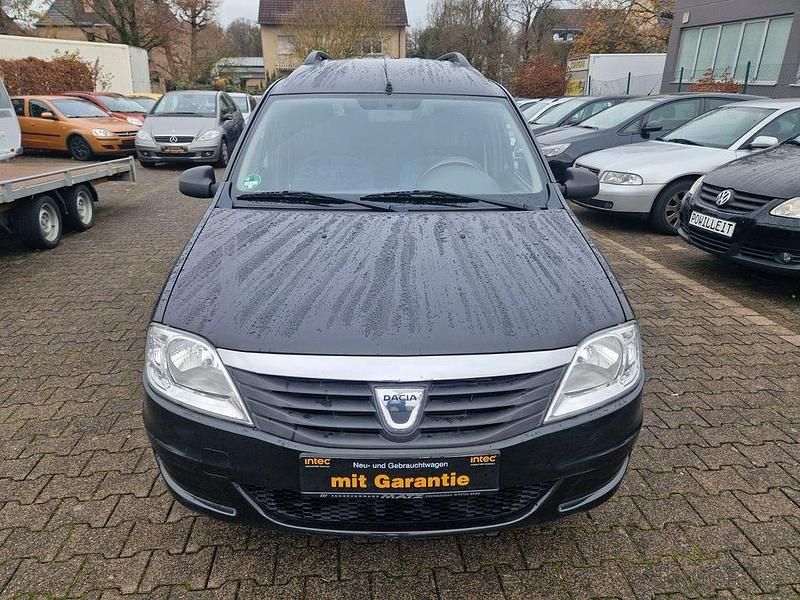 Second-hand Dacia Logan MCV 84 CP (61 kW) 2012 Negru Break