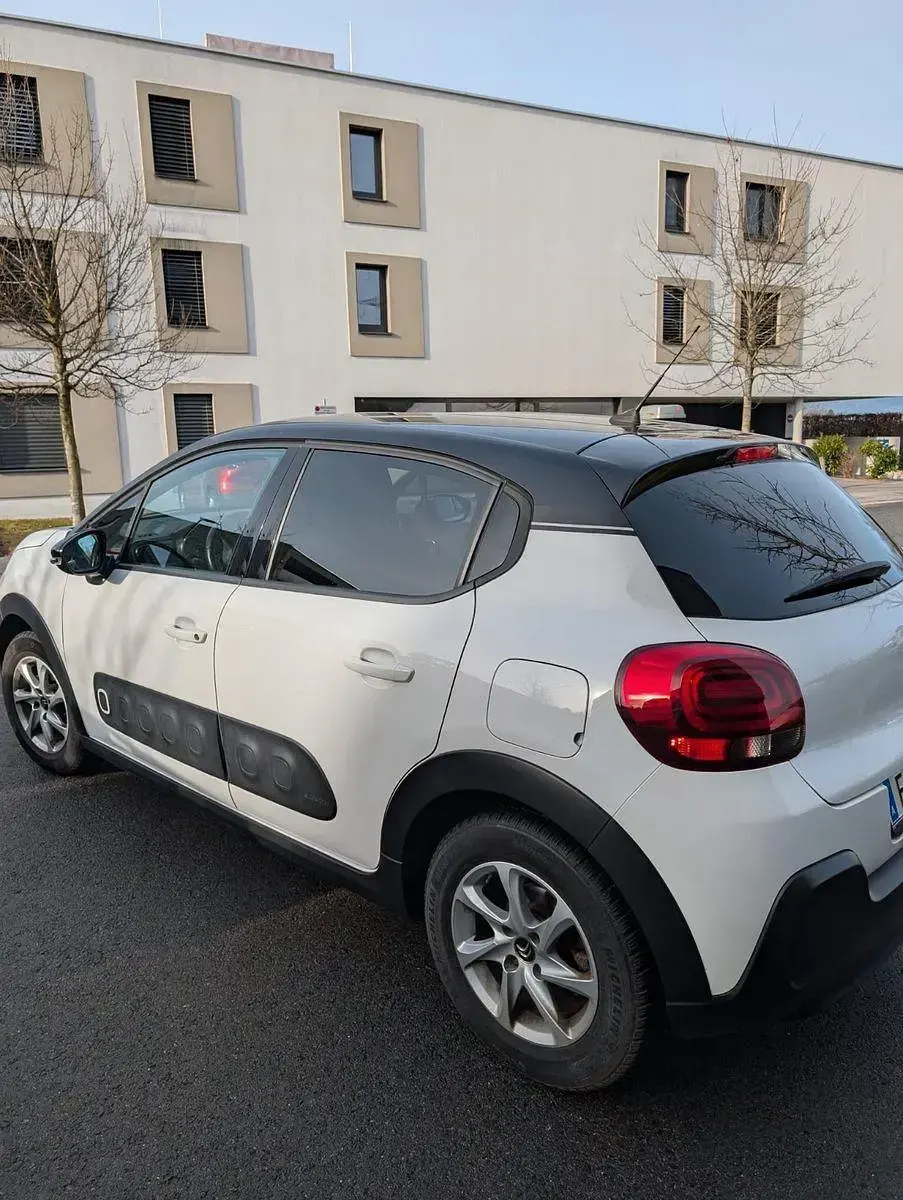 Gebraucht Citroën C3 PureTech 110 PS (80 kW) 2018 Weiß Kleinwagen