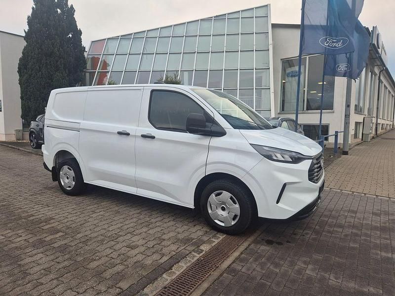 Weiß Gebraucht 2024 Ford Transit Custom Trend Limousine | 34.990 € (Etwas zu teuer) - Bild 1/4