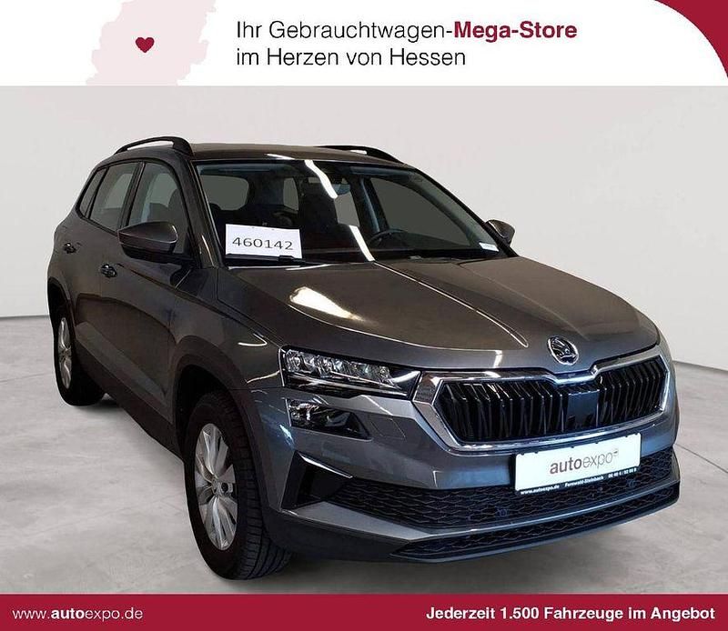 Grau Gebraucht 2025 Skoda Karoq Selection SUV | 30.589 € (Superpreis) - Bild 1/4