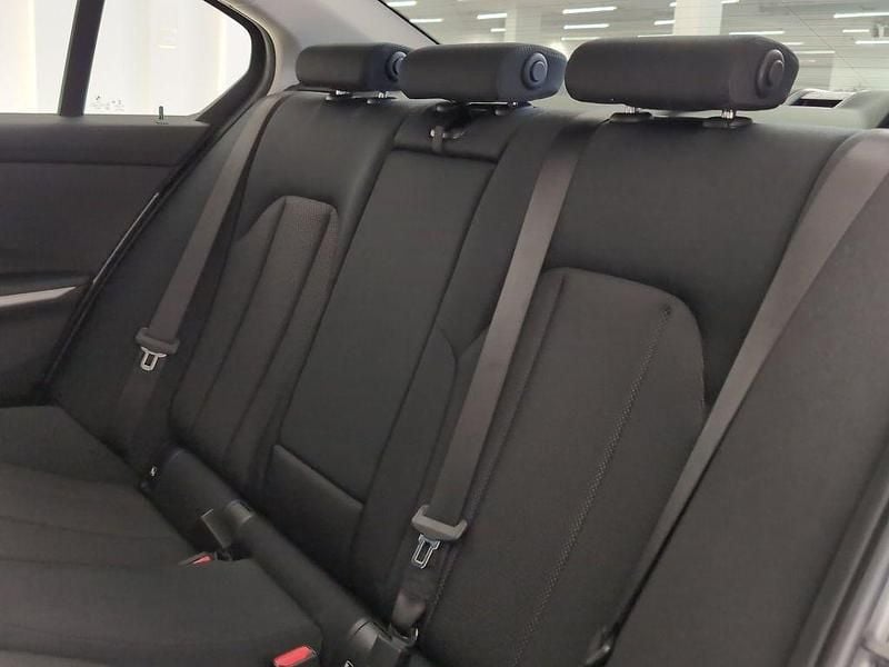 Gebraucht BMW 320e 204 PS (150 kW) 2022 Skyscraper grau metallic Limousine