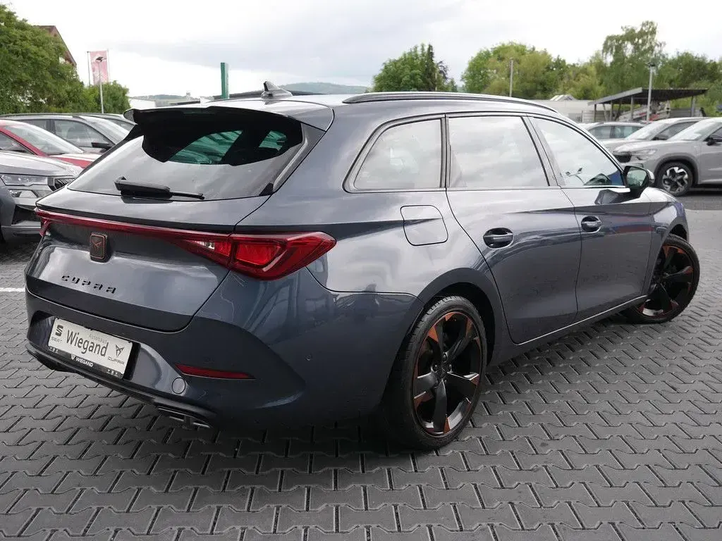 Gebraucht Cupra Leon 150 PS (110 kW) 2023 Grau Limousine
