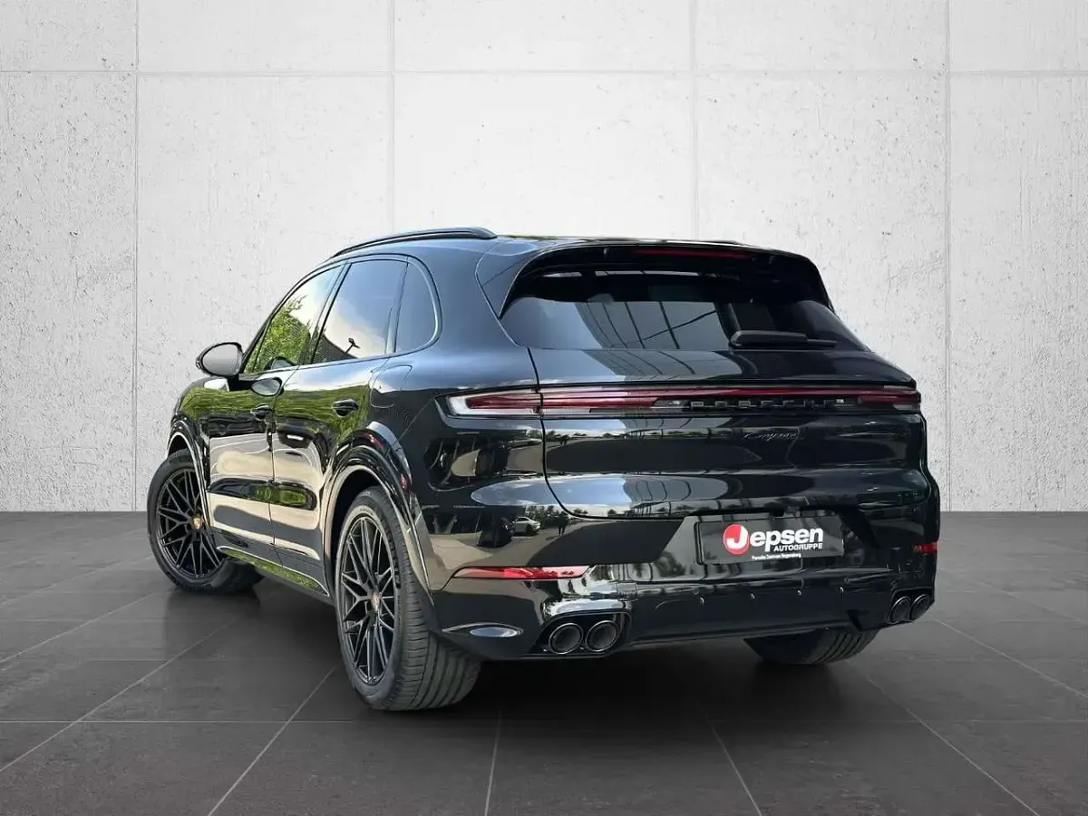 Neu Porsche Cayenne Black Edition 470 PS (345 kW) 2026 Schwarz SUV