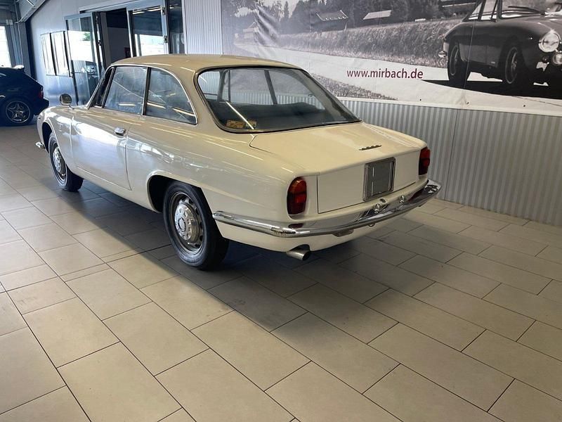 Gebraucht Alfa Romeo 2000 Sprint 115 PS (84 kW) 1961 Weiß Coupé