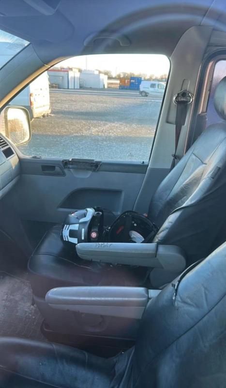 Gebraucht VW Caravelle 131 PS (96 kW) 2005 Weiß Van / Kleinbus