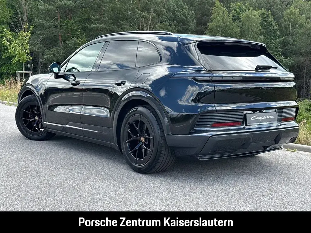Gebraucht Porsche Cayenne Electric 325 kW (442 PS) 2026 Schwarz SUV