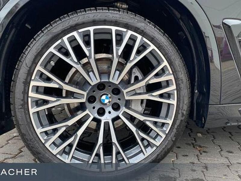 Gebraucht BMW X5 Efficient Dynamics 286 PS (210 kW) 2024 Saphirschwarz metallic SUV