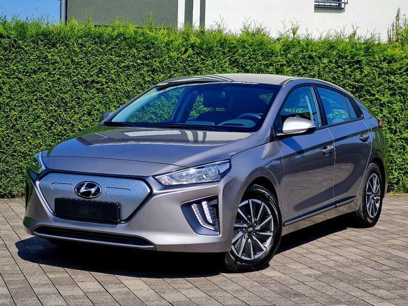 Grau Gebraucht 2022 Hyundai Ioniq 6 Limousine | 18.999 € (Fairer Preis) - Bild 1/4