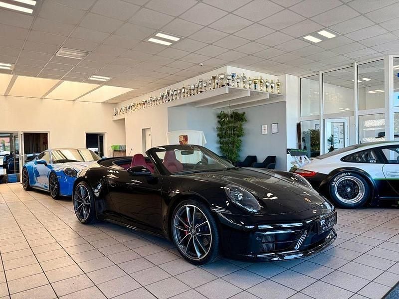 Schwarz Gebraucht 2021 Porsche 911 Carrera S Cabriolet Cabrio | 117.850 € (Guter Preis) - Bild 1/4