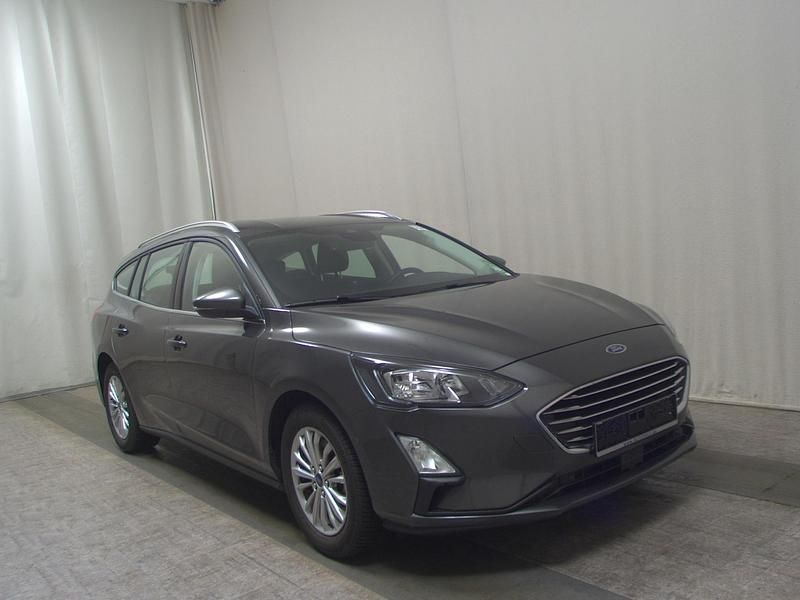 Gebraucht Ford Focus Titanium 125 PS (91 kW) 2021 Grau Kombi