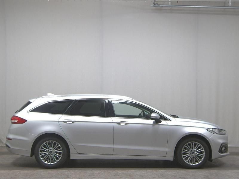 Silber Gebraucht 2022 Ford Mondeo Titanium Kombi | 16.780 € (Guter Preis) - Bild 1/4